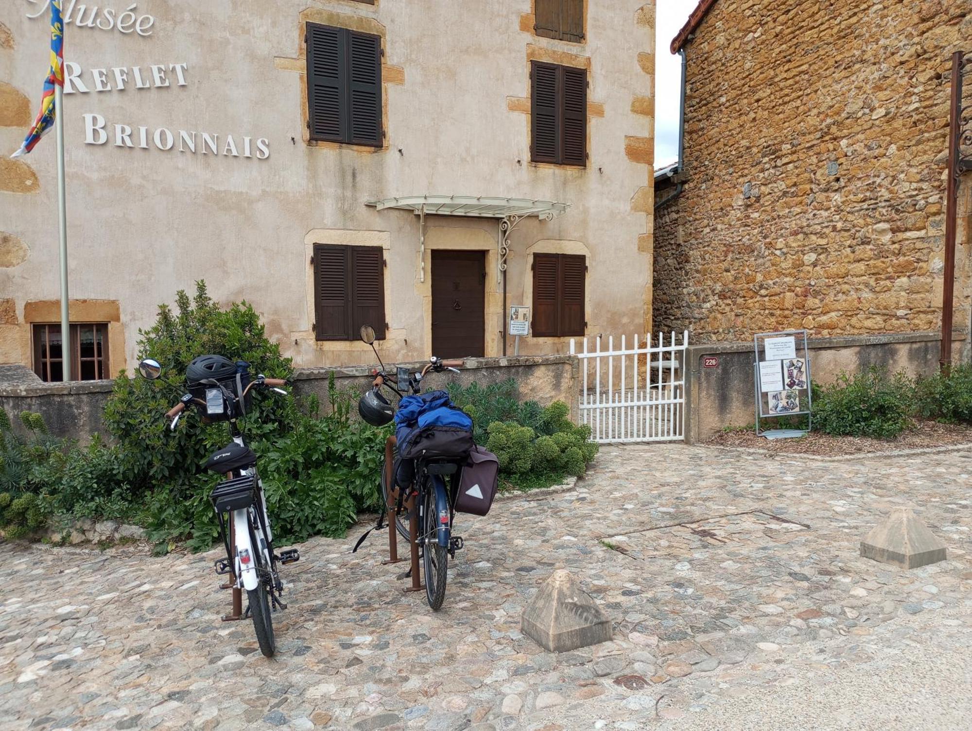 Gite De Belle Vue Semur-en-Brionnais Buitenkant foto