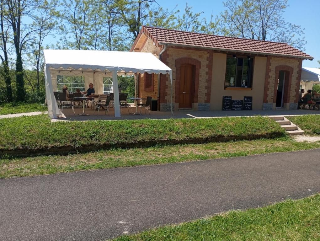 Gite De Belle Vue Semur-en-Brionnais Buitenkant foto